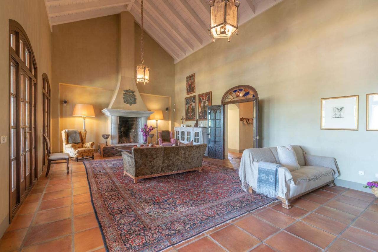 Casa Sol. Encantadora Con Piscina * Marbella
